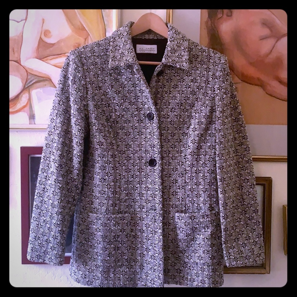 Light stitched fall coat